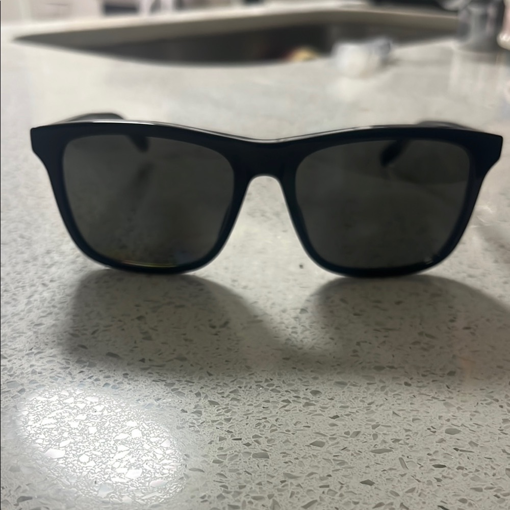 Gucci GG0381SN men’s sunglasses - Picture 2 of 4